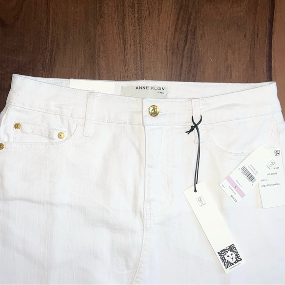 Anne Klein High Rise White Denim Skirt with Frayed Hem Sz 6 - Picture 5 of 6